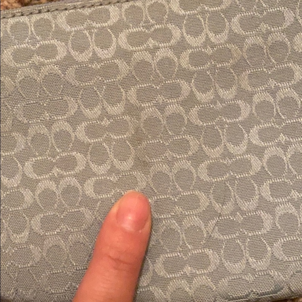 Coach wristlet - Picture 3 of 3